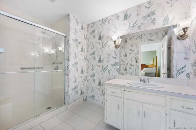 $639,000 | 100 Dudley Avenue, Unit H43, Old Saybrook, CT 06475