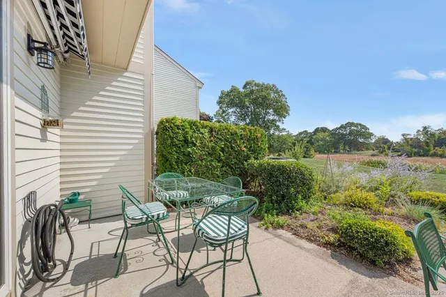 $639,000 | 100 Dudley Avenue, Unit H43, Old Saybrook, CT 06475