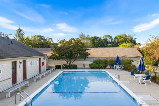 $639,000 | 100 Dudley Avenue, Unit H43, Old Saybrook, CT 06475