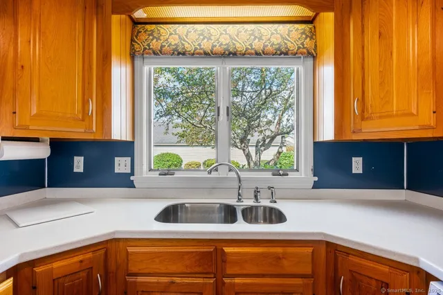 $639,000 | 100 Dudley Avenue, Unit H43, Old Saybrook, CT 06475