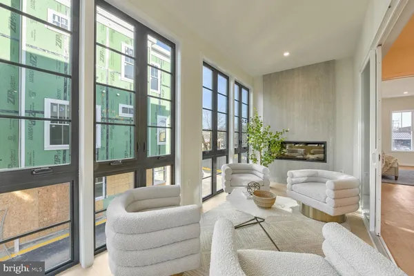 $1,698,000 | 129 Park Street Northeast, Unit B, Vienna, VA 22180