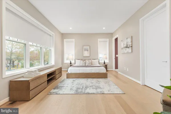 $1,698,000 | 129 Park Street Northeast, Unit B, Vienna, VA 22180