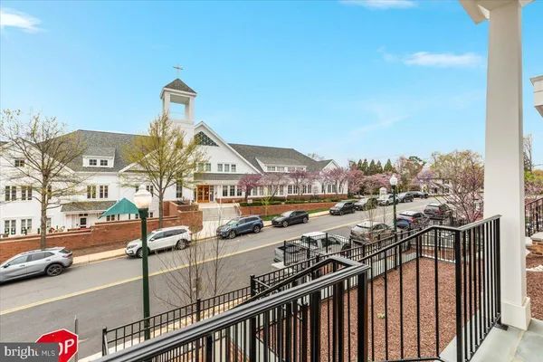 $1,698,000 | 129 Park Street Northeast, Unit B, Vienna, VA 22180