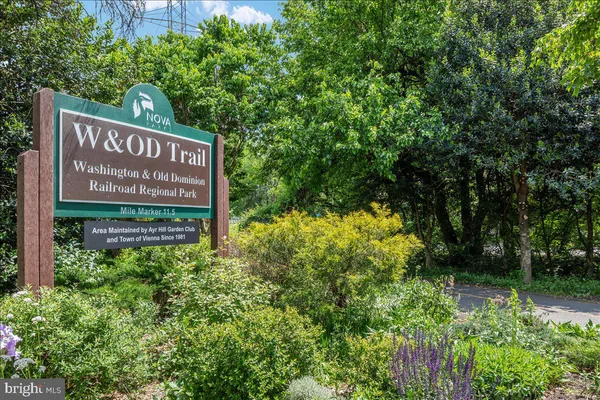 $1,698,000 | 129 Park Street Northeast, Unit B, Vienna, VA 22180