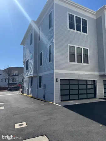 $1,698,000 | 129 Park Street Northeast, Unit B, Vienna, VA 22180