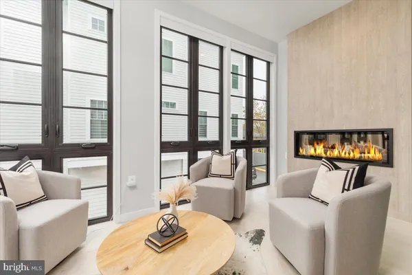 $1,698,000 | 129 Park Street Northeast, Unit B, Vienna, VA 22180