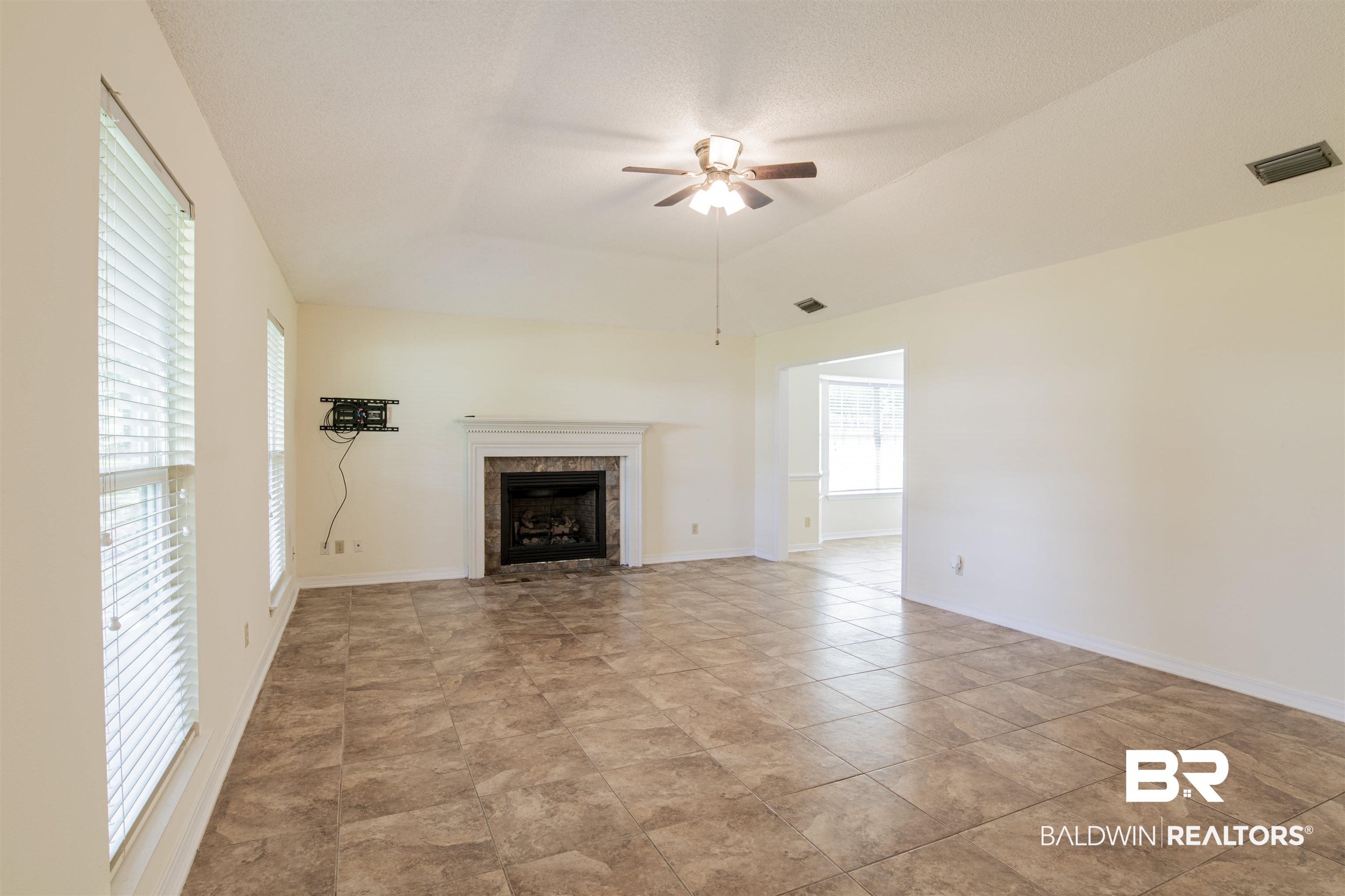 463 Ridgewood Drive Daphne, AL 36526 - Photo 10 of 24