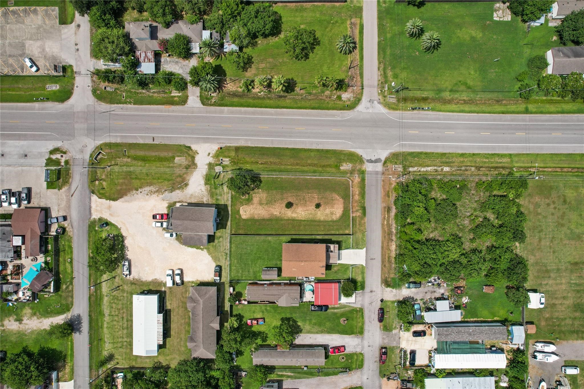 202 19th Street Dickinson, TX 77539 - Photo 6 of 16 an aerial view of a sign board