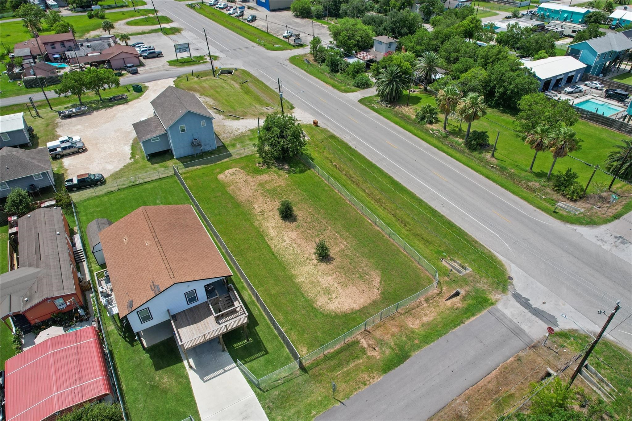 202 19th Street Dickinson, TX 77539 - Photo 7 of 16 an aerial view of a pool