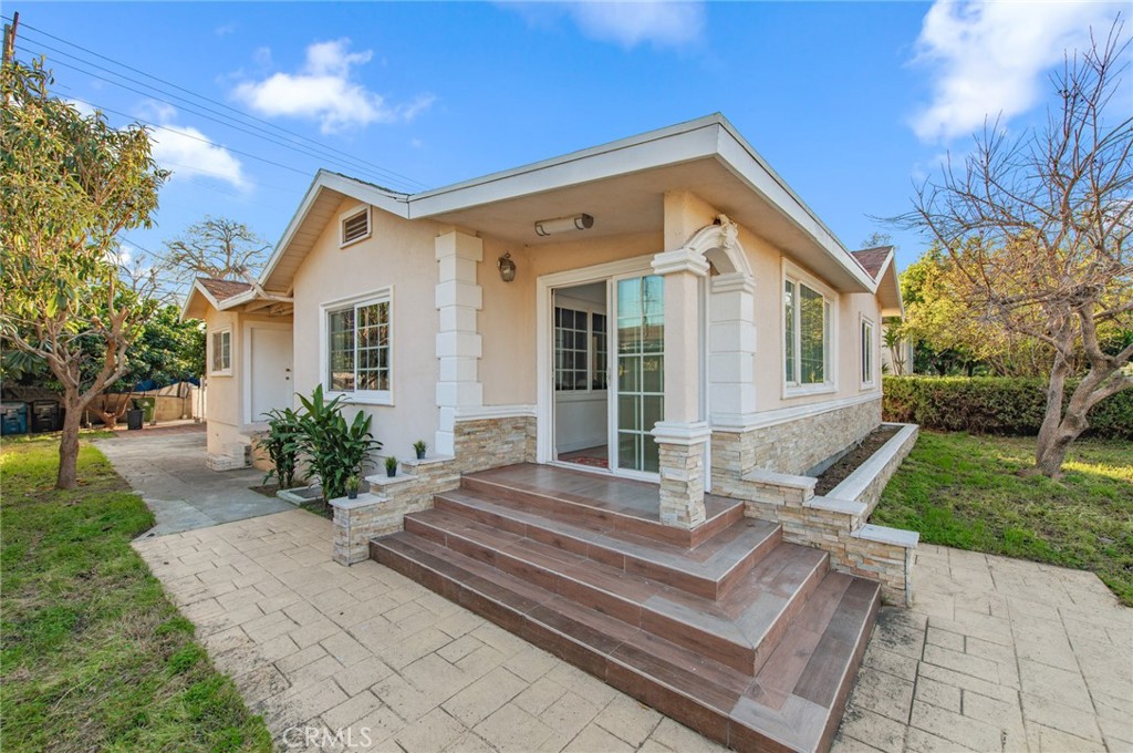 612 West Ramona Road Alhambra, CA 91803 - Photo 2 of 22