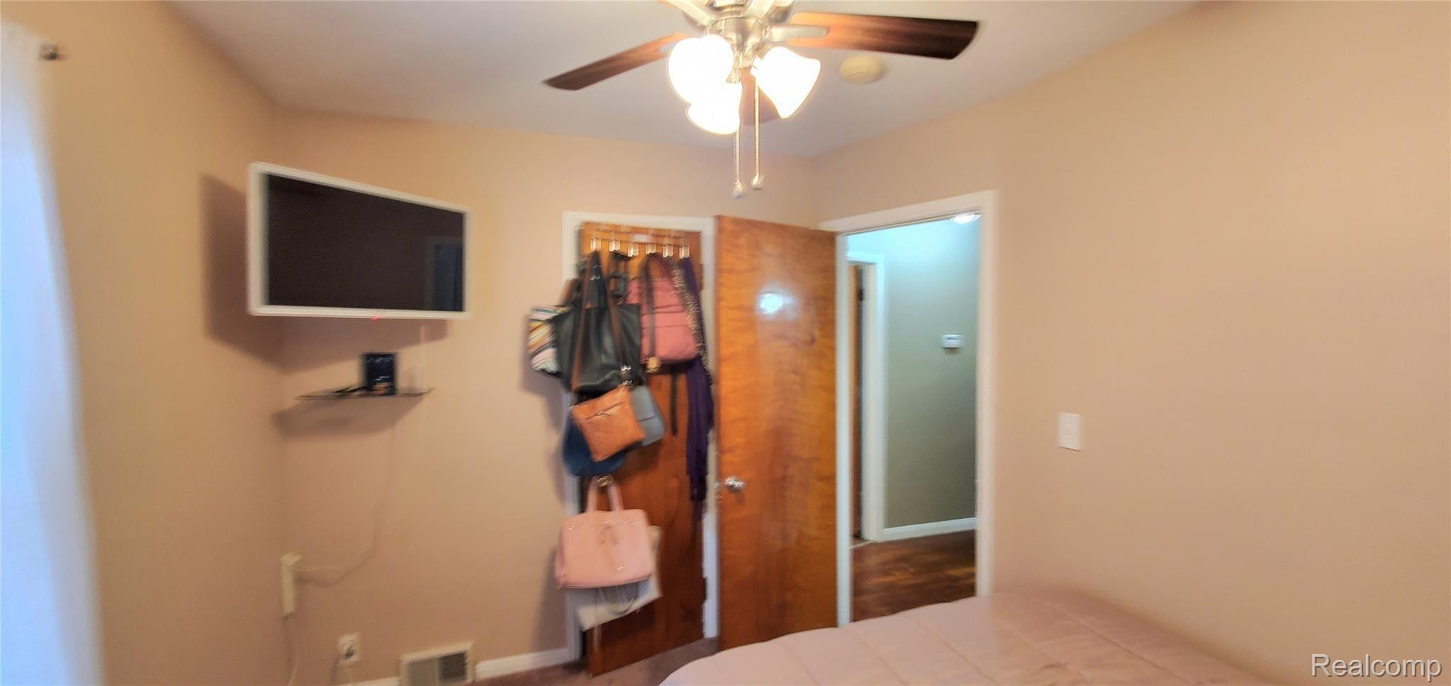 11615 Roxbury Street Detroit, MI 48224 - Photo 13 of 21 Bedroom 2 pic 3.jpg