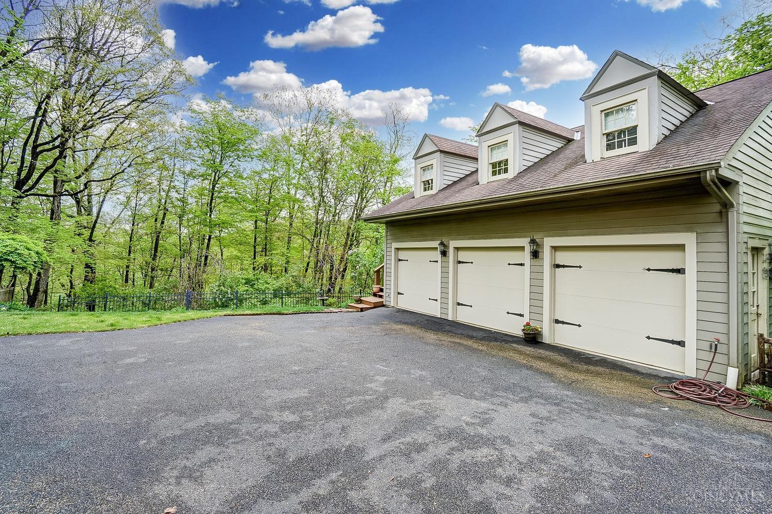 6747 Shawnee Run Road Madeira, OH 45243 - Photo 19 of 49