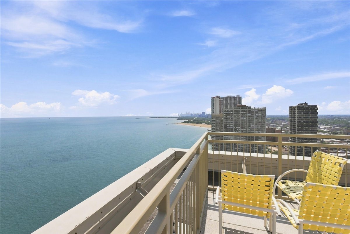 6301 North Sheridan Road, Unit 3D Chicago, IL 60660 - Photo 25 of 26 Gallery Image 25