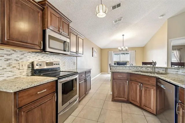 $350,000 | 837 Rocky Mountain Court, Valrico, FL 33594