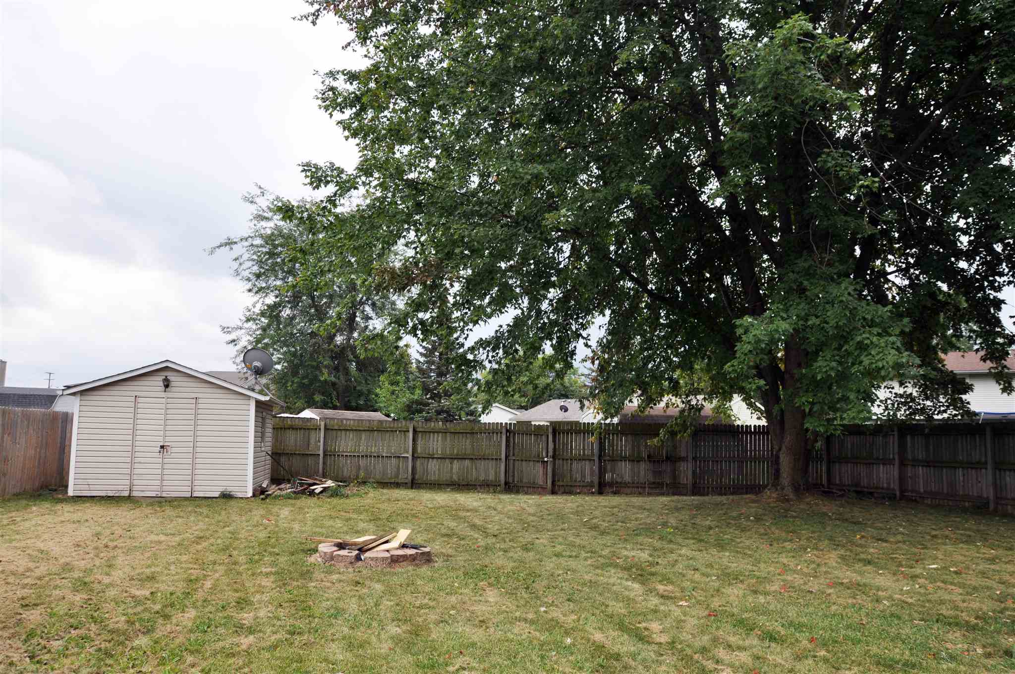 13632 East Ridgeview Court Grabill, IN 46741 - Photo 6 of 24 Gallery Image 6
