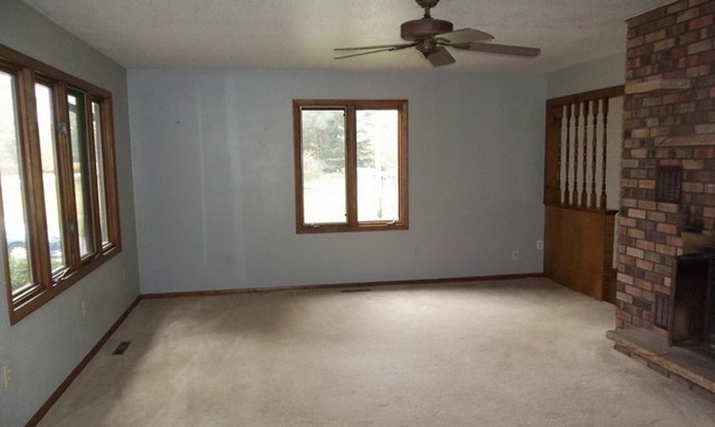 2404 South Nine Mile Road Kawkawlin, MI 48631 - Photo 18 of 21