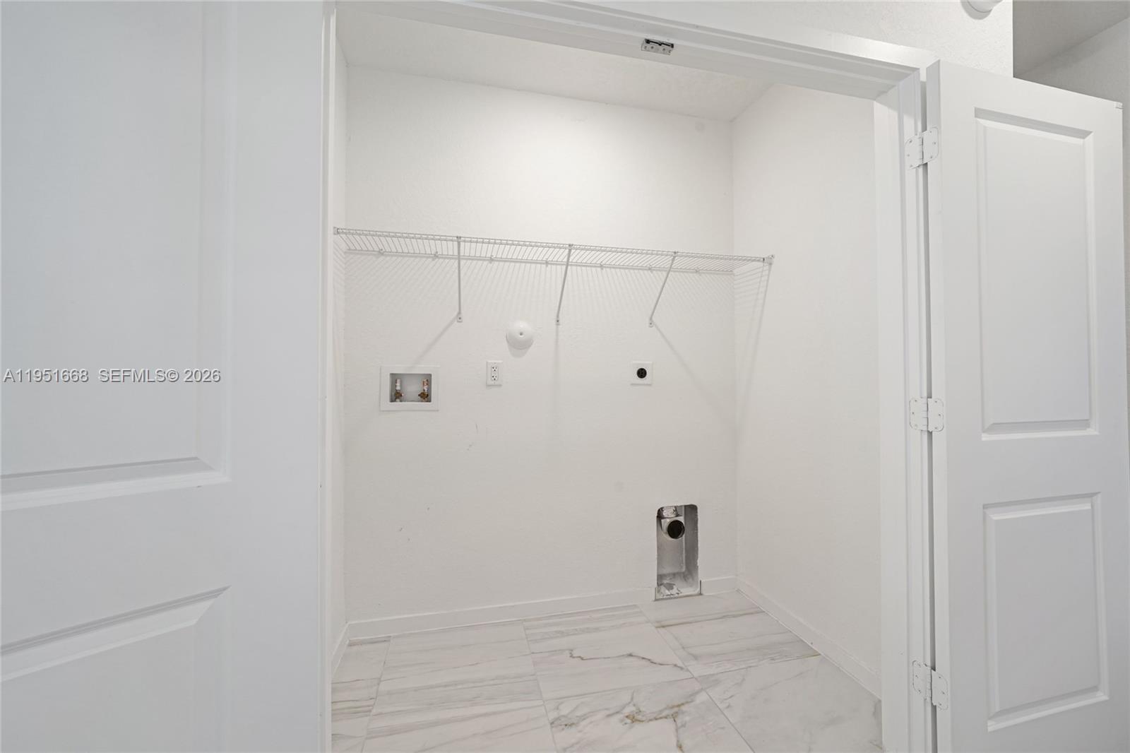 767 Southeast 18th Street Homestead, FL 33034 - Photo 24 of 29 a view of bathroom