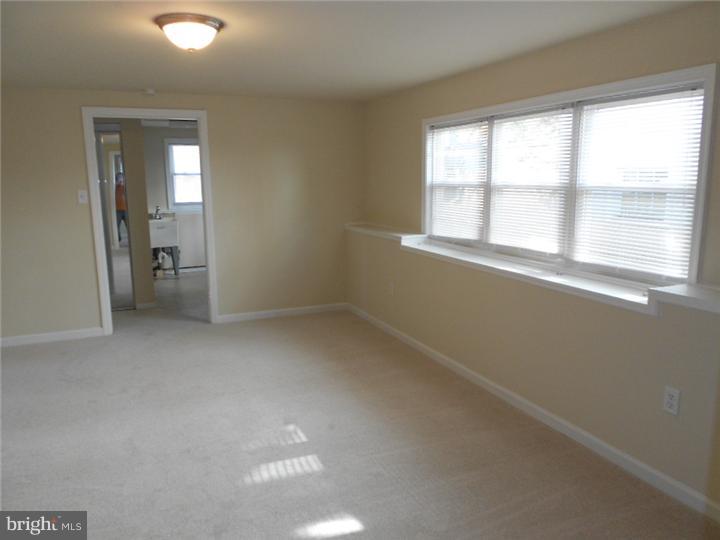 104 Dallas Road Willow Grove, PA 19090 - Photo 14 of 25 Family Room