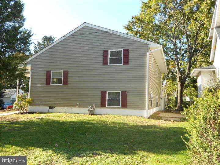 104 Dallas Road Willow Grove, PA 19090 - Photo 22 of 25 Side Yard
