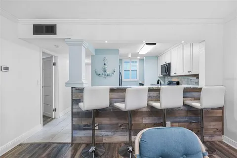 $659,900 | 14900 Gulf Boulevard, Unit 304, Madeira Beach, FL 33708