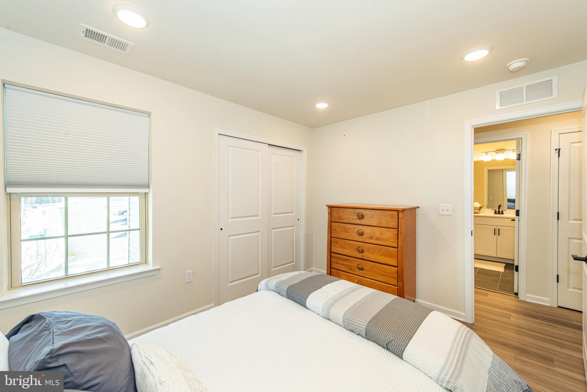 8 Periwinkle Lane Warren, NJ 07059 - Photo 32 of 50