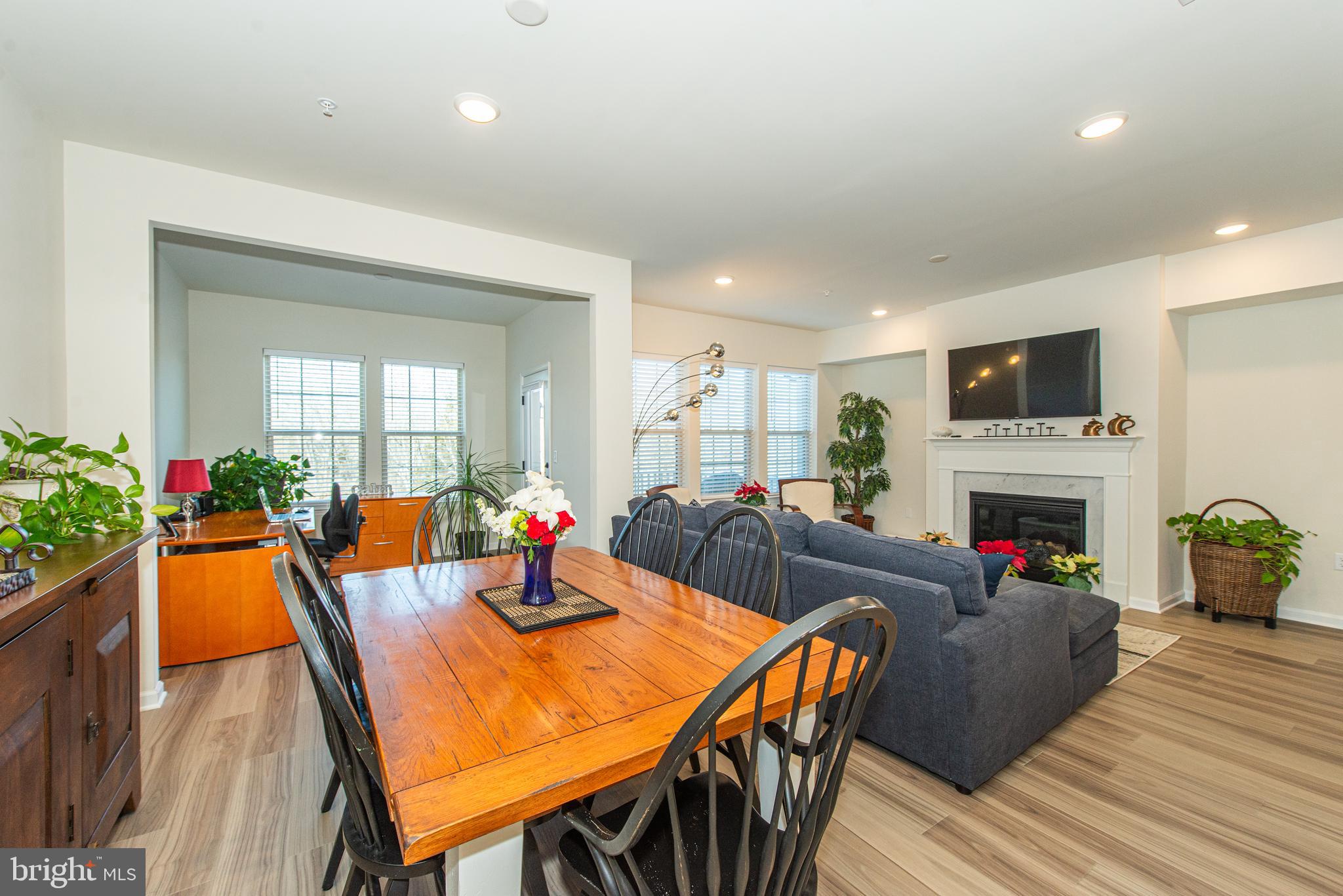 8 Periwinkle Lane Warren, NJ 07059 - Photo 7 of 50