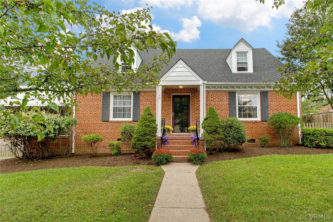 5814 West Rois Road Richmond, VA 23227 - Photo 1 of 27 Gallery Image 1