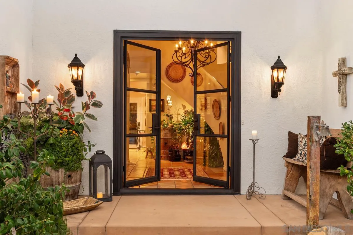 3942 Via Reposo Rancho Santa Fe, CA 92091 - Photo 5 of 16
