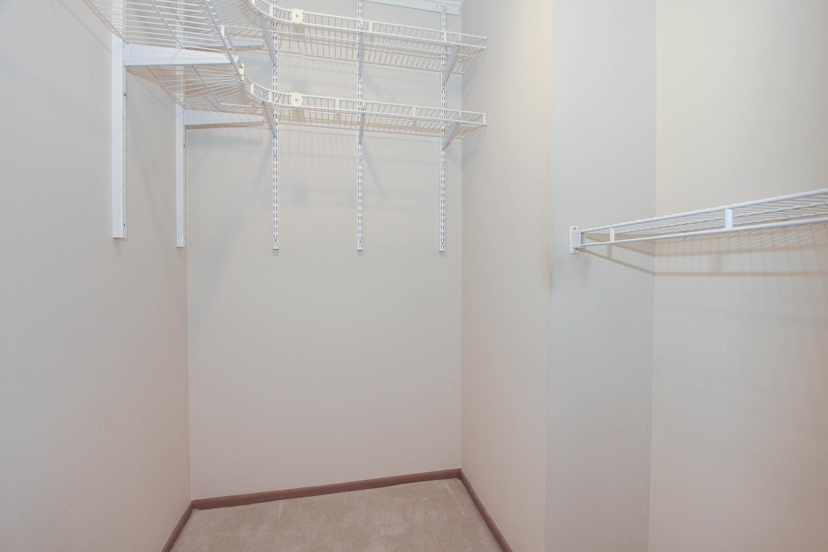 720 Weidner Road, Unit 205 Buffalo Grove, IL 60089 - Photo 18 of 27 Gallery Image 18