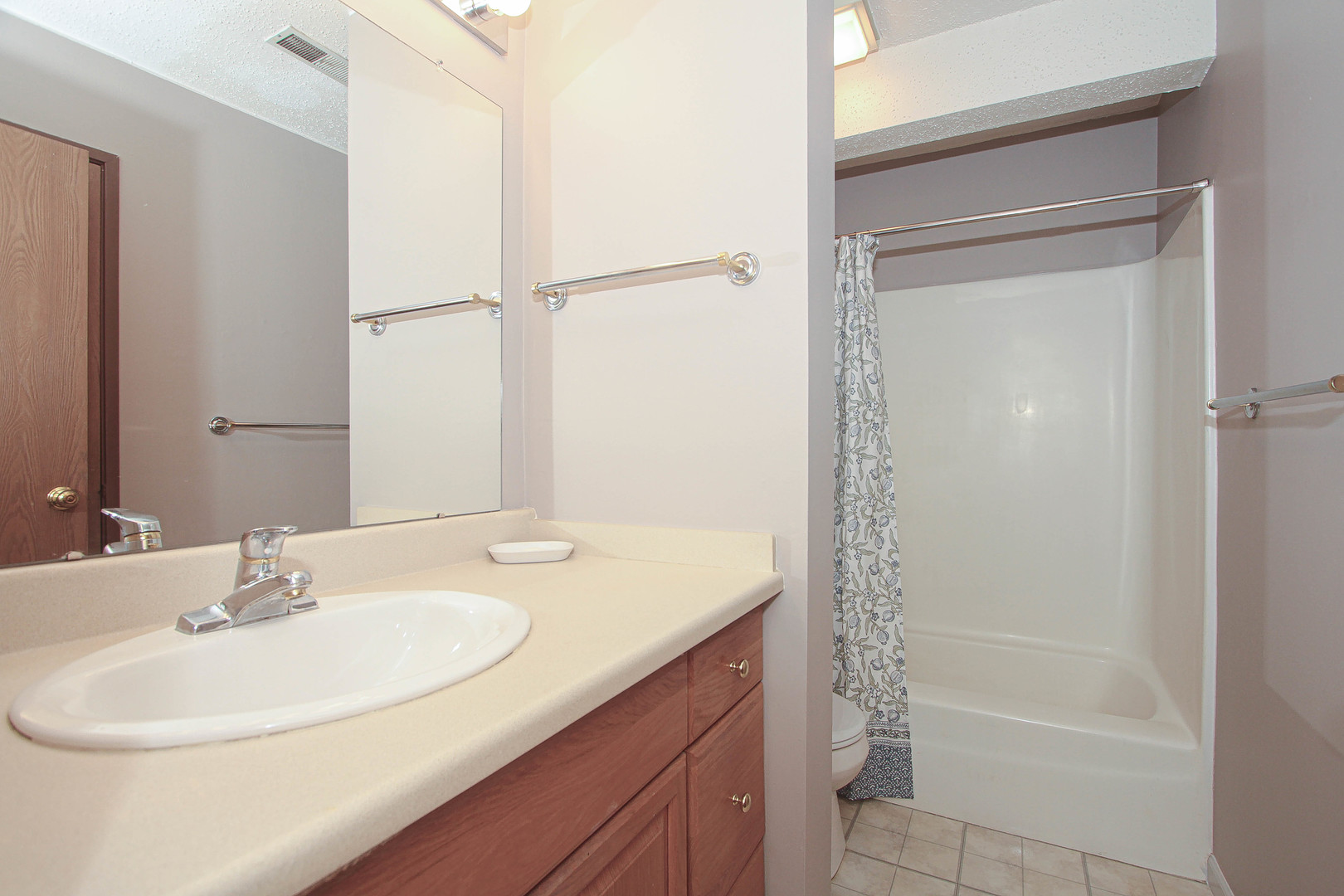 720 Weidner Road, Unit 205 Buffalo Grove, IL 60089 - Photo 19 of 27 Gallery Image 19