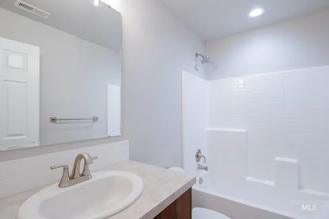 $379,990 | 1703 North Birch Street, Jerome, ID 83338