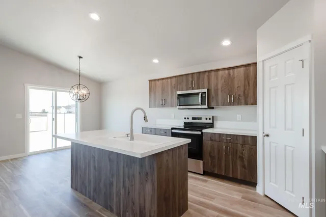 $379,990 | 1703 North Birch Street, Jerome, ID 83338