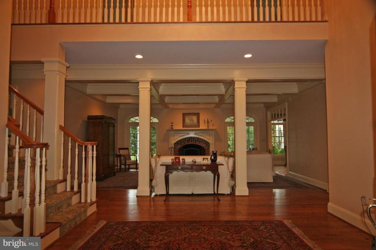 4536 Bachelors Point Road Oxford, MD 21654 - Photo 3 of 19 Entrance / Foyer