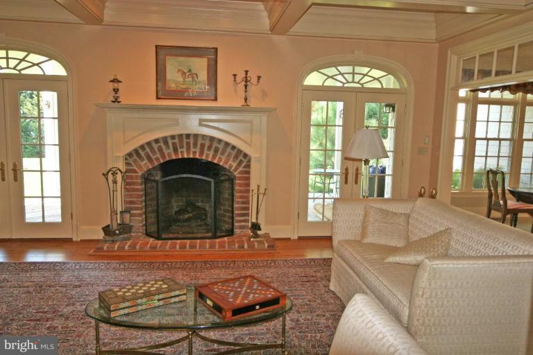 4536 Bachelors Point Road Oxford, MD 21654 - Photo 8 of 19 Great Room