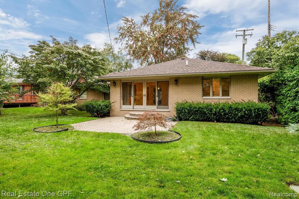 7 Vernier Road Grosse Pointe Shores, MI 48236 - Photo 24 of 25