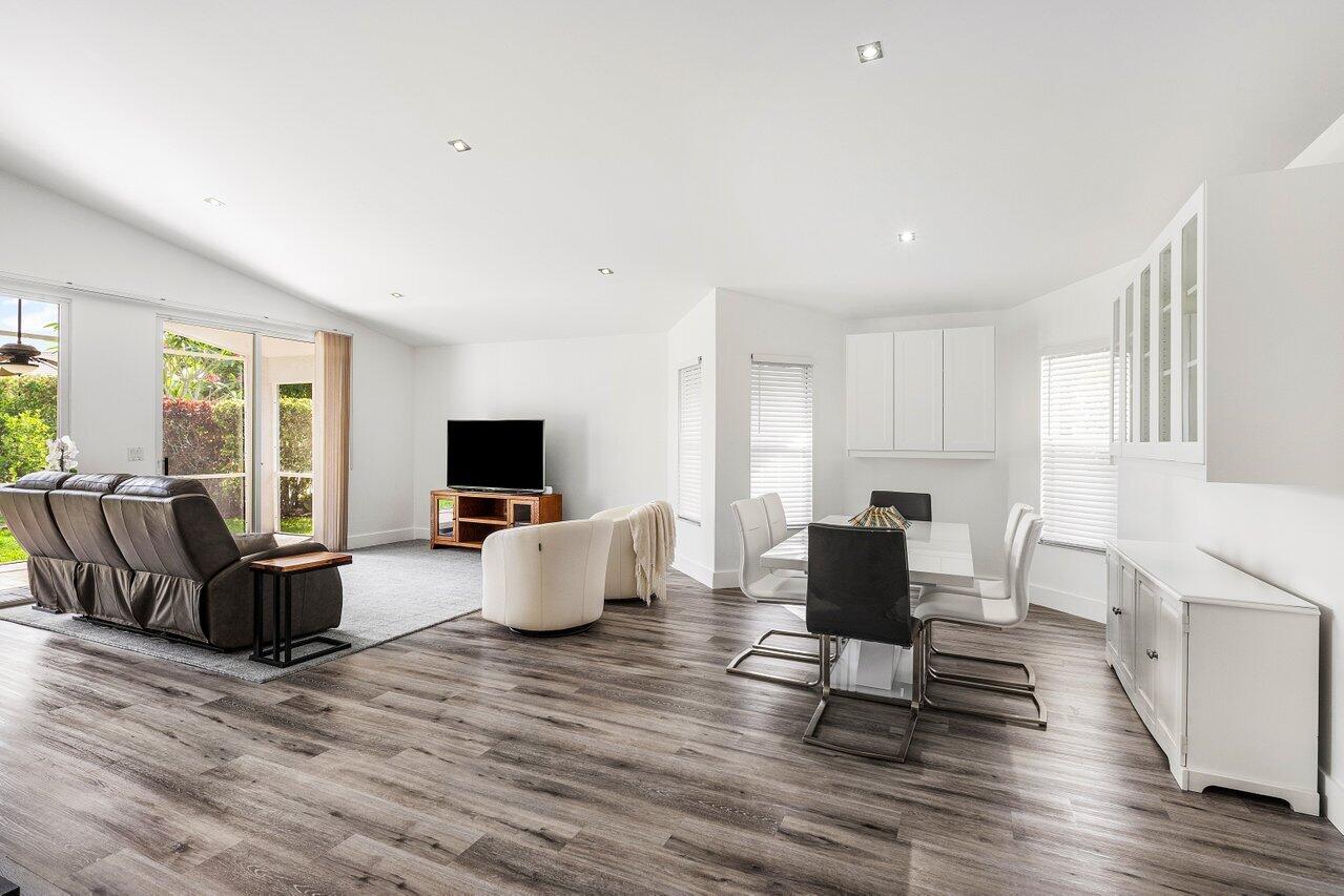 2802 Waters Edge Circle Greenacres, FL 33413 - Photo 10 of 52 010-2802WatersEdgeCircle-Greenacres-FL-3