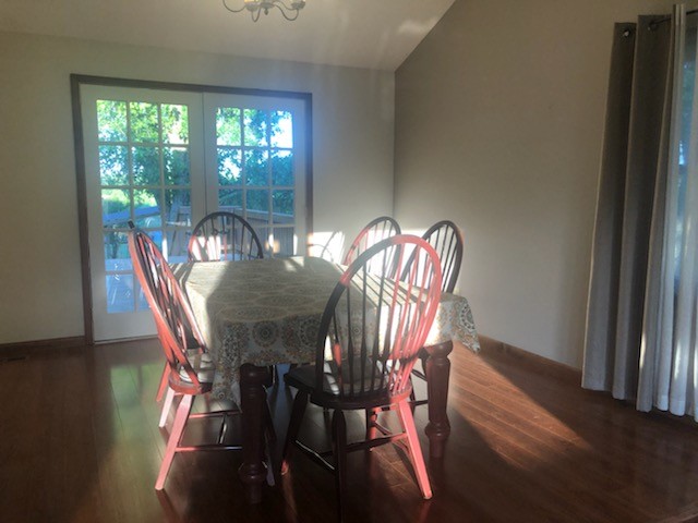 40 Smith Road Fayetteville, TN 37334 - Photo 5 of 14 a view of a dining room with furniture and window