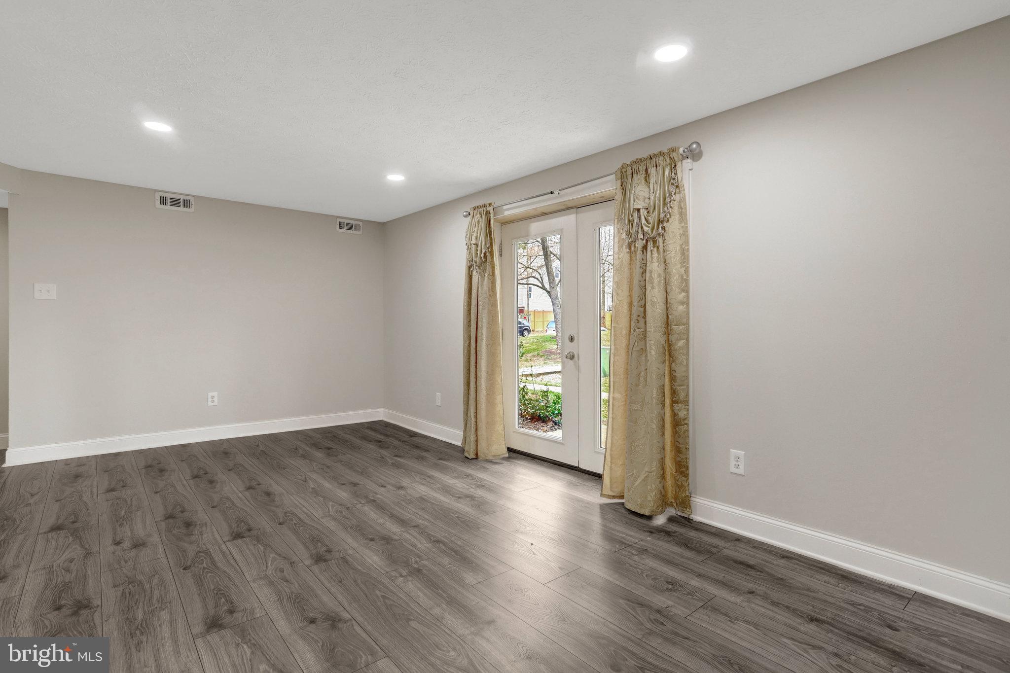 4300 Buckman Road, Unit D Alexandria, VA 22309 - Photo 24 of 25 Gallery Image 24
