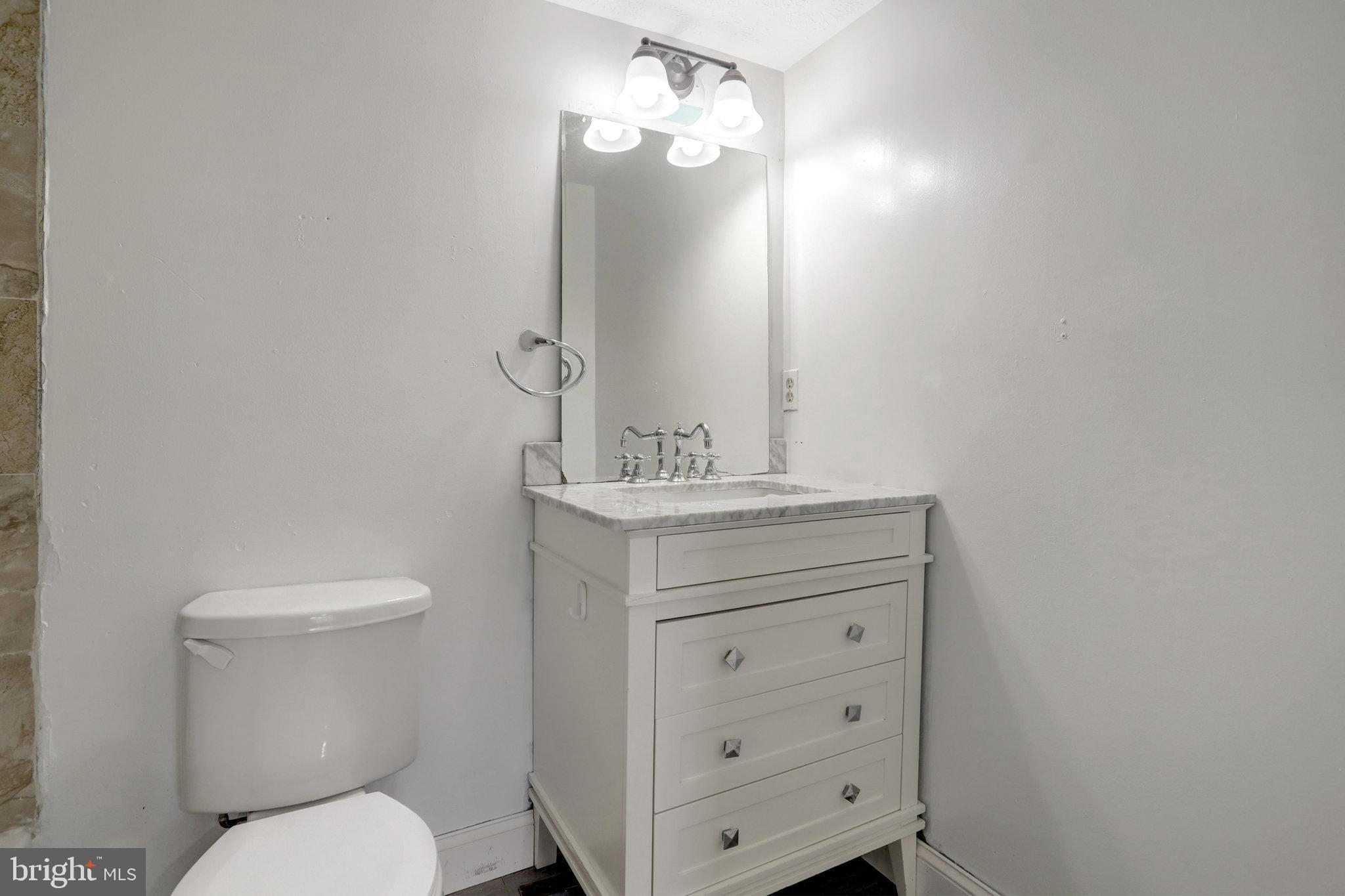 4300 Buckman Road, Unit D Alexandria, VA 22309 - Photo 10 of 25 Gallery Image 10