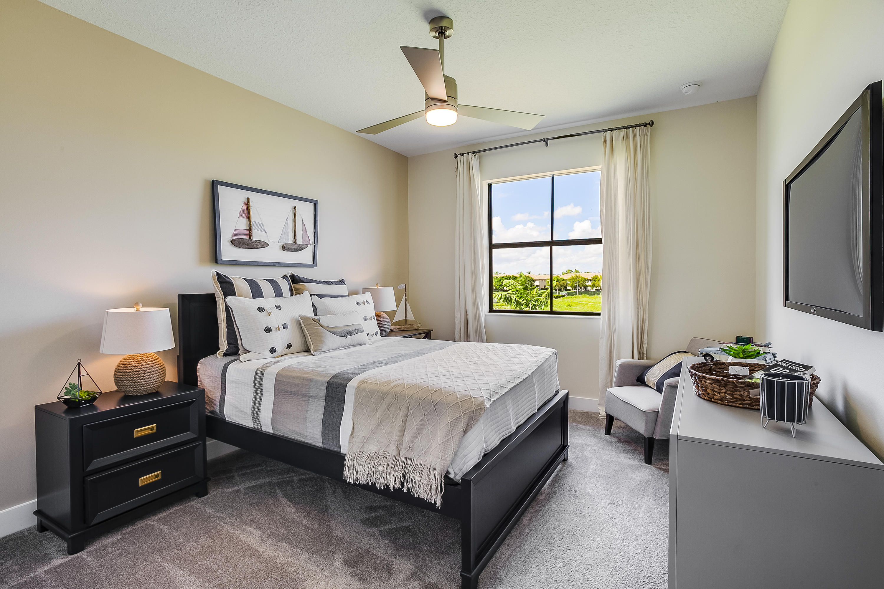 6012 Pine Tree Way Riviera Beach, FL 33410 - Photo 6 of 11 6012 Pine Tree Way-18 (1)