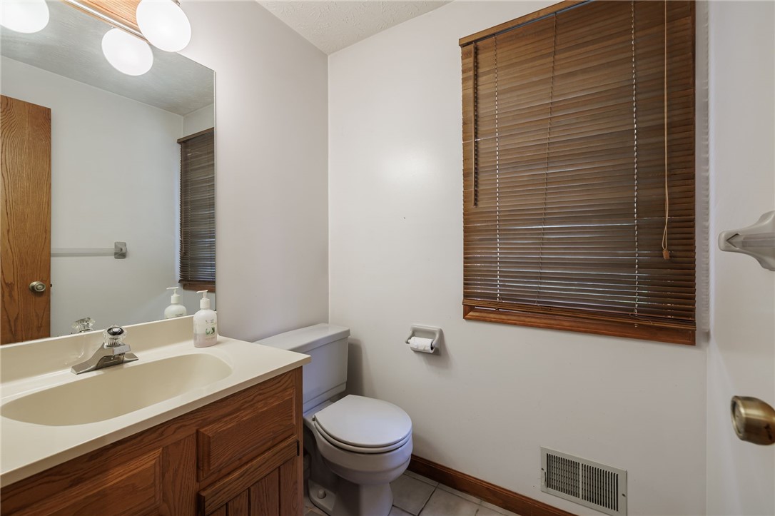 37 Freshfield Rise Perinton, NY 14450 - Photo 32 of 42