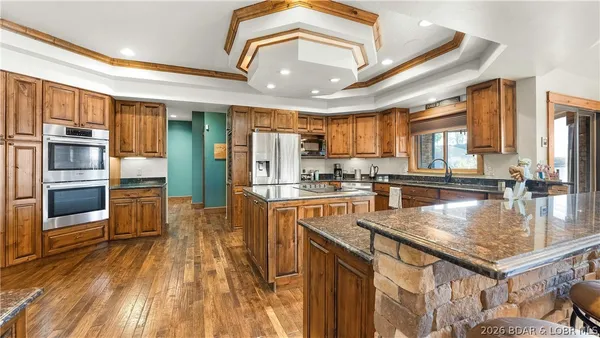 $2,800,000 | 864 Eagle Drive, Four Seasons, MO 65049