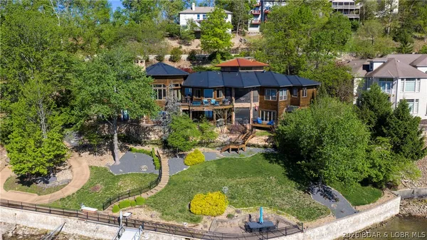 $2,800,000 | 864 Eagle Drive, Four Seasons, MO 65049