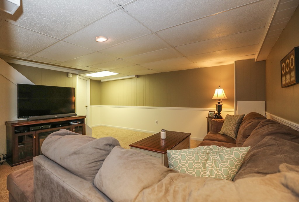 109 Northgate Road Northborough, MA 01532 - Photo 17 of 29 Gallery Image 17