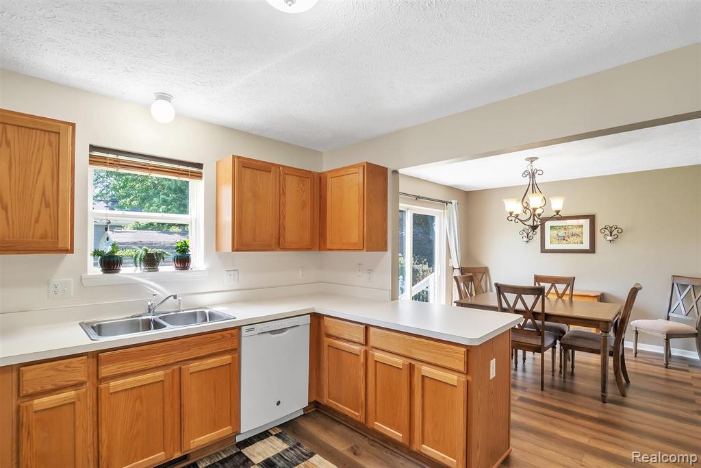 182 Turtle Trace Pinckney, MI 48169 - Photo 14 of 37 Gallery Image 14