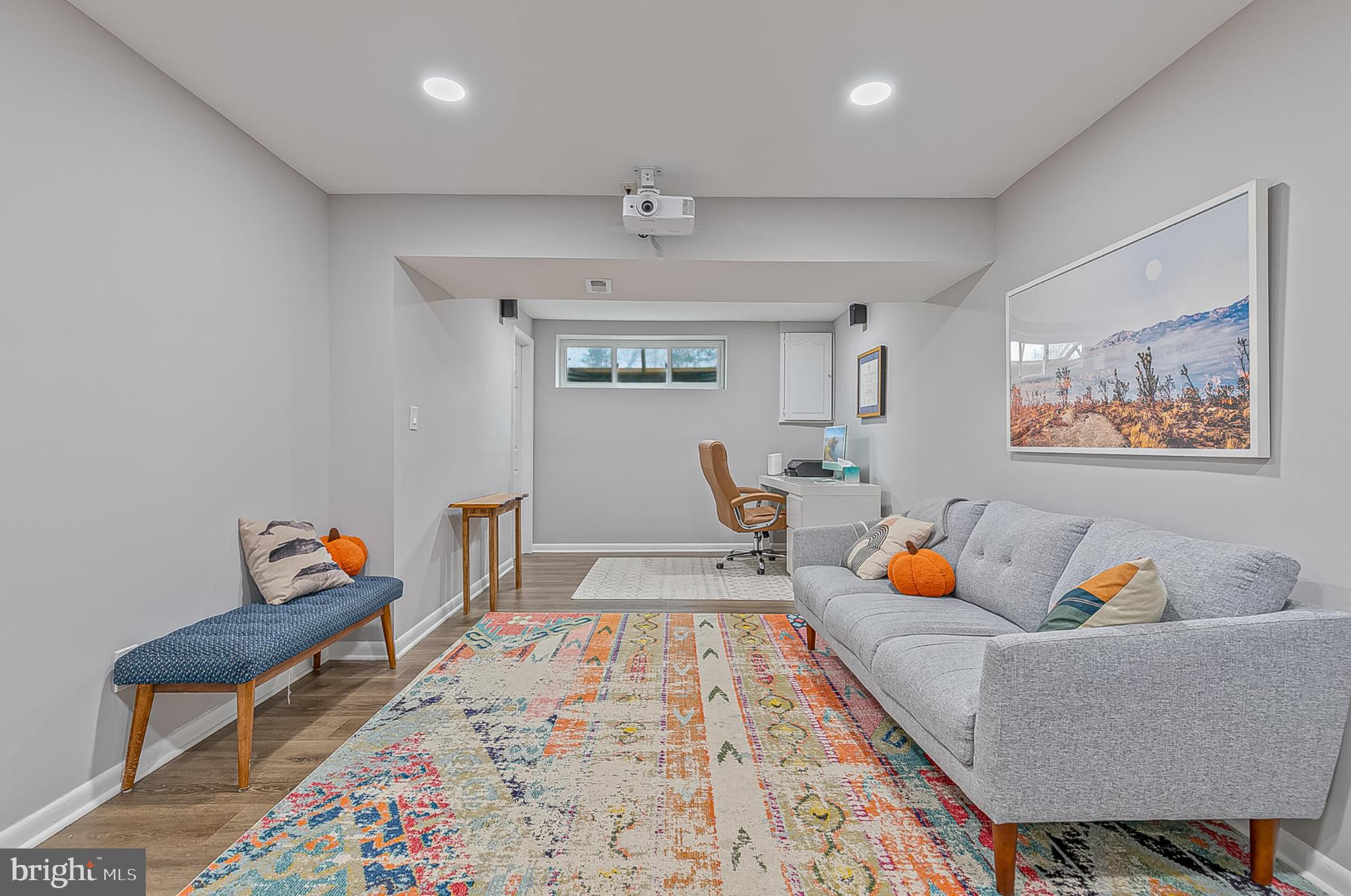 3419 Ramsgate Terrace Alexandria, VA 22309 - Photo 27 of 36 Bright and inviting modern living space.