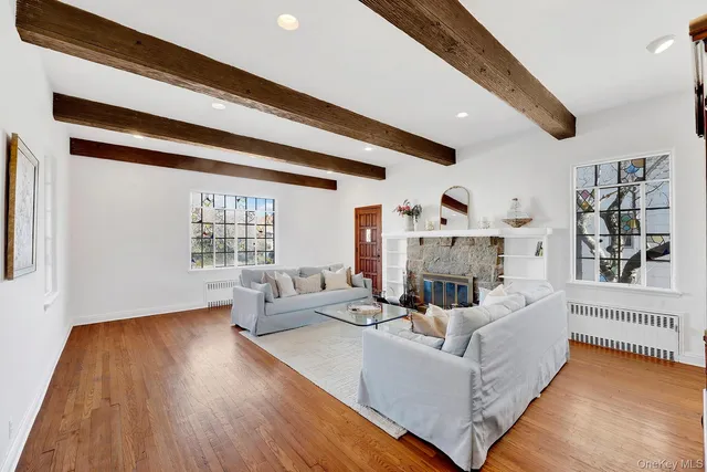 $1,399,000 | 166 West Olive Street, Long Beach, NY 11561