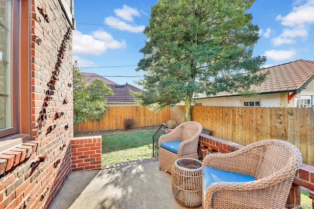 $1,399,000 | 166 West Olive Street, Long Beach, NY 11561