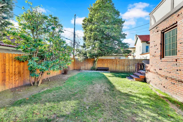 $1,399,000 | 166 West Olive Street, Long Beach, NY 11561