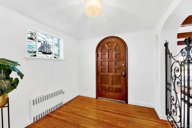 $1,399,000 | 166 West Olive Street, Long Beach, NY 11561